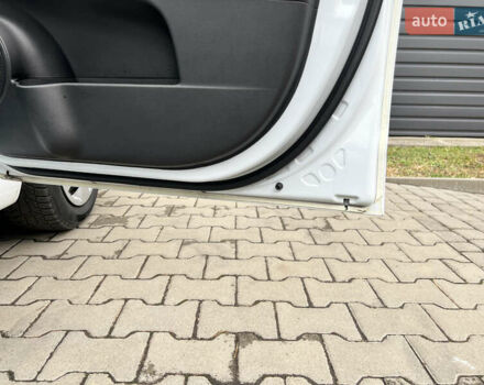 Білий Кіа Венга, об'ємом двигуна 1.4 л та пробігом 176 тис. км за 5400 $, фото 34 на Automoto.ua