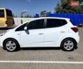 Білий Кіа Венга, об'ємом двигуна 1.59 л та пробігом 168 тис. км за 7800 $, фото 9 на Automoto.ua