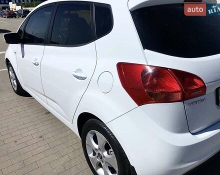 Білий Кіа Венга, об'ємом двигуна 1.59 л та пробігом 168 тис. км за 7800 $, фото 6 на Automoto.ua
