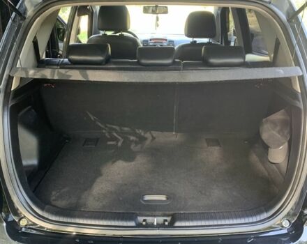 Черный Киа Венга, объемом двигателя 1.6 л и пробегом 400 тыс. км за 6500 $, фото 12 на Automoto.ua