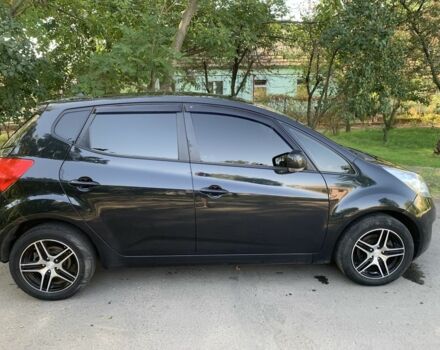 Черный Киа Венга, объемом двигателя 1.6 л и пробегом 400 тыс. км за 6500 $, фото 2 на Automoto.ua