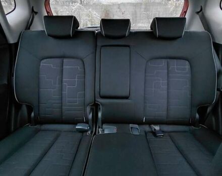 Красный Киа Венга, объемом двигателя 1.59 л и пробегом 108 тыс. км за 7700 $, фото 11 на Automoto.ua