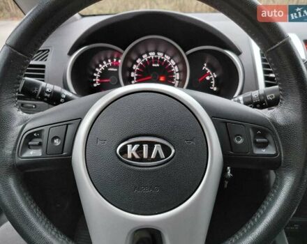 Красный Киа Венга, объемом двигателя 1.59 л и пробегом 108 тыс. км за 7700 $, фото 8 на Automoto.ua