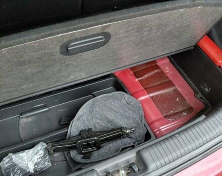 Красный Киа Венга, объемом двигателя 1.59 л и пробегом 108 тыс. км за 7700 $, фото 31 на Automoto.ua