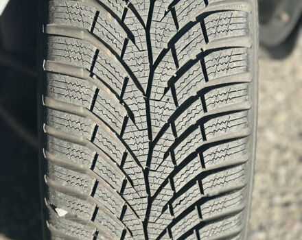 Сірий Кіа Венга, об'ємом двигуна 1.59 л та пробігом 159 тис. км за 7100 $, фото 9 на Automoto.ua