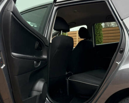 Сірий Кіа Венга, об'ємом двигуна 1.4 л та пробігом 157 тис. км за 6900 $, фото 20 на Automoto.ua