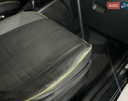 Серый Киа Венга, объемом двигателя 1.59 л и пробегом 209 тыс. км за 7800 $, фото 12 на Automoto.ua