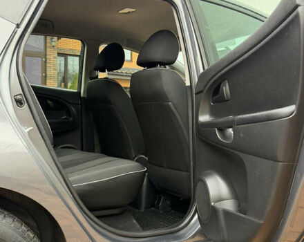 Сірий Кіа Венга, об'ємом двигуна 1.4 л та пробігом 157 тис. км за 6900 $, фото 24 на Automoto.ua