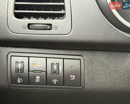 Сірий Кіа Венга, об'ємом двигуна 1.4 л та пробігом 157 тис. км за 6900 $, фото 34 на Automoto.ua