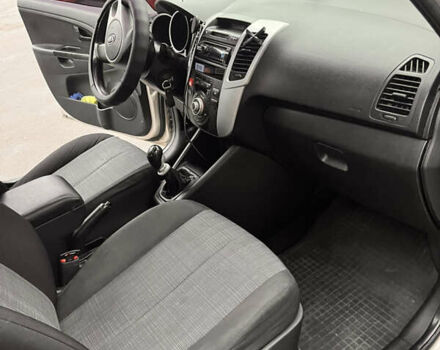 Серый Киа Венга, объемом двигателя 1.4 л и пробегом 314 тыс. км за 6400 $, фото 10 на Automoto.ua