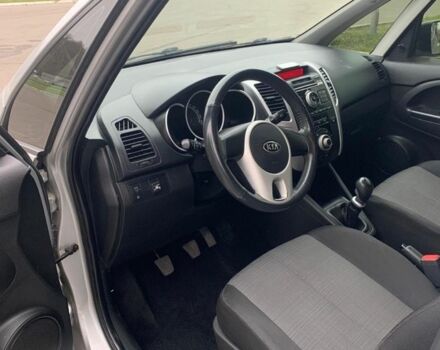 Сірий Кіа Венга, об'ємом двигуна 1.6 л та пробігом 110 тис. км за 6800 $, фото 6 на Automoto.ua