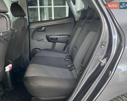 Сірий Кіа Венга, об'ємом двигуна 1.4 л та пробігом 132 тис. км за 8300 $, фото 21 на Automoto.ua