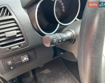 Серый Киа Венга, объемом двигателя 1.4 л и пробегом 79 тыс. км за 6900 $, фото 10 на Automoto.ua