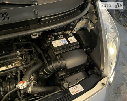 Сірий Кіа Венга, об'ємом двигуна 1.4 л та пробігом 30 тис. км за 11314 $, фото 31 на Automoto.ua