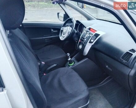 Серый Киа Венга, объемом двигателя 1.4 л и пробегом 308 тыс. км за 6300 $, фото 1 на Automoto.ua