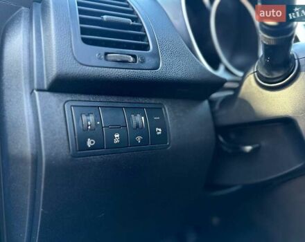 Синій Кіа Венга, об'ємом двигуна 1.6 л та пробігом 210 тис. км за 6990 $, фото 27 на Automoto.ua