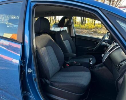 Синий Киа Венга, объемом двигателя 1.6 л и пробегом 210 тыс. км за 6990 $, фото 11 на Automoto.ua