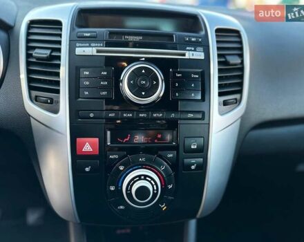 Синий Киа Венга, объемом двигателя 1.6 л и пробегом 210 тыс. км за 6990 $, фото 25 на Automoto.ua