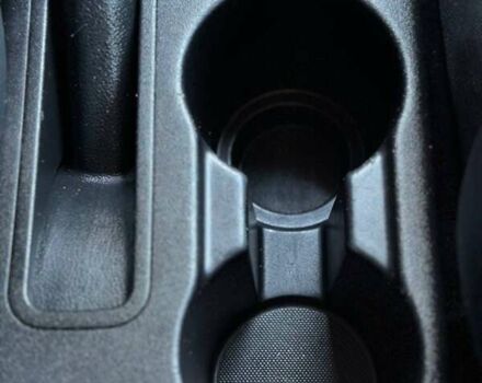 Синій Кіа Венга, об'ємом двигуна 1.6 л та пробігом 210 тис. км за 6990 $, фото 8 на Automoto.ua