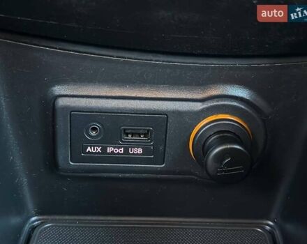 Синій Кіа Венга, об'ємом двигуна 1.6 л та пробігом 210 тис. км за 6990 $, фото 11 на Automoto.ua