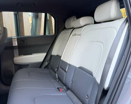 Серый Киа EV3, объемом двигателя 0 л и пробегом 7 тыс. км за 39000 $, фото 13 на Automoto.ua