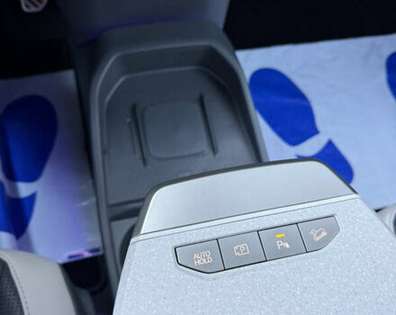 Серый Киа EV3, объемом двигателя 0 л и пробегом 7 тыс. км за 39000 $, фото 21 на Automoto.ua