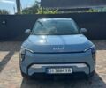 Синий Киа EV3, объемом двигателя 0 л и пробегом 37 тыс. км за 30500 $, фото 1 на Automoto.ua