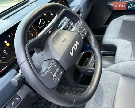 Белый Киа EV5, объемом двигателя 0 л и пробегом 28 тыс. км за 24999 $, фото 31 на Automoto.ua
