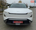 Белый Киа EV5, объемом двигателя 0 л и пробегом 28 тыс. км за 24999 $, фото 16 на Automoto.ua