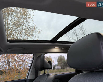 Белый Киа EV5, объемом двигателя 0 л и пробегом 28 тыс. км за 24999 $, фото 38 на Automoto.ua