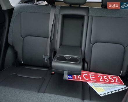 Белый Киа EV5, объемом двигателя 0 л и пробегом 28 тыс. км за 24999 $, фото 81 на Automoto.ua