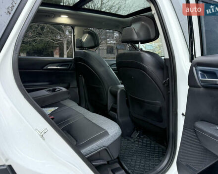 Белый Киа EV5, объемом двигателя 0 л и пробегом 28 тыс. км за 24999 $, фото 47 на Automoto.ua