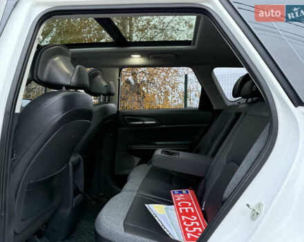 Белый Киа EV5, объемом двигателя 0 л и пробегом 28 тыс. км за 24999 $, фото 41 на Automoto.ua