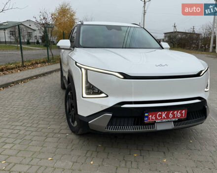 Белый Киа EV5, объемом двигателя 0 л и пробегом 28 тыс. км за 24999 $, фото 15 на Automoto.ua