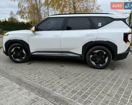 Белый Киа EV5, объемом двигателя 0 л и пробегом 28 тыс. км за 24999 $, фото 12 на Automoto.ua