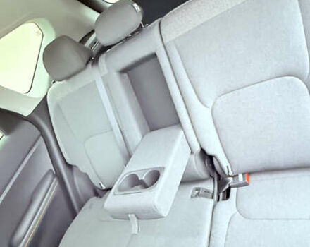 Белый Киа EV5, объемом двигателя 0 л и пробегом 19 тыс. км за 27000 $, фото 17 на Automoto.ua