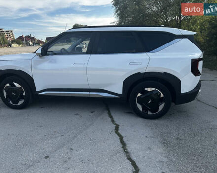 Білий Кіа EV5, об'ємом двигуна 0 л та пробігом 5 тис. км за 31900 $, фото 6 на Automoto.ua