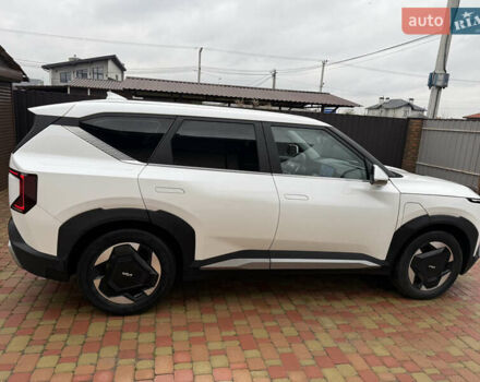 Белый Киа EV5, объемом двигателя 0 л и пробегом 19 тыс. км за 27000 $, фото 15 на Automoto.ua