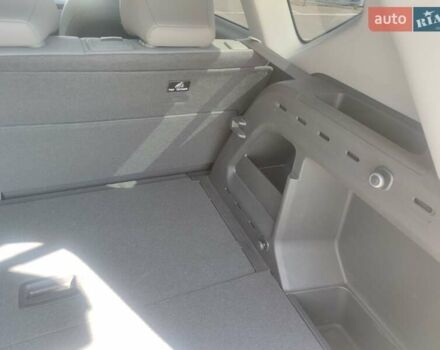 Кіа EV5 2024 у Дніпро (Дніпропетровську) на Automoto.ua Білий Кіа EV5, об'ємом двигуна 0 л та пробігом 4 тис. км за 32300 $, фото 35 на Automoto.ua