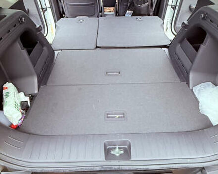 Белый Киа EV5, объемом двигателя 0 л и пробегом 19 тыс. км за 27000 $, фото 24 на Automoto.ua