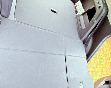 Белый Киа EV5, объемом двигателя 0 л и пробегом 19 тыс. км за 27000 $, фото 23 на Automoto.ua