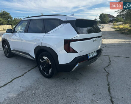 Білий Кіа EV5, об'ємом двигуна 0 л та пробігом 5 тис. км за 31900 $, фото 7 на Automoto.ua