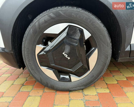 Белый Киа EV5, объемом двигателя 0 л и пробегом 19 тыс. км за 27000 $, фото 12 на Automoto.ua
