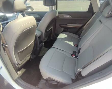 Кіа EV5 2024 у Дніпро (Дніпропетровську) на Automoto.ua Білий Кіа EV5, об'ємом двигуна 0 л та пробігом 4 тис. км за 32300 $, фото 21 на Automoto.ua