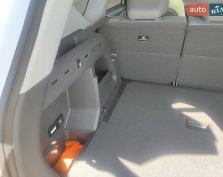 Кіа EV5 2024 у Дніпро (Дніпропетровську) на Automoto.ua Білий Кіа EV5, об'ємом двигуна 0 л та пробігом 4 тис. км за 32300 $, фото 34 на Automoto.ua