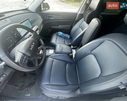 Білий Кіа EV5, об'ємом двигуна 0 л та пробігом 5 тис. км за 31900 $, фото 22 на Automoto.ua