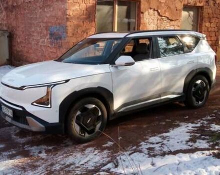 Білий Кіа EV5, об'ємом двигуна 0 л та пробігом 20 тис. км за 27000 $, фото 1 на Automoto.ua