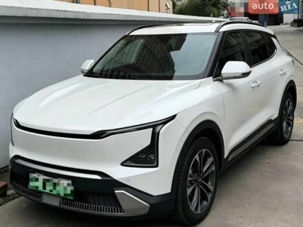 Белый Киа EV5, объемом двигателя 0 л и пробегом 18 тыс. км за 25500 $, фото 1 на Automoto.ua