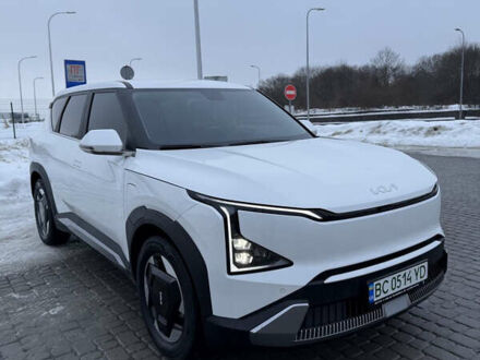Білий Кіа EV5, об'ємом двигуна 0 л та пробігом 22 тис. км за 22400 $, фото 1 на Automoto.ua