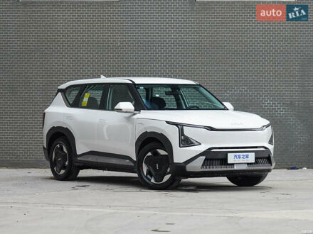 Киа EV5 2024 в Харькове на Automoto.ua Белый Киа EV5, объемом двигателя 0 л и пробегом 1 тыс. км за 27998 $, фото 1 на Automoto.ua